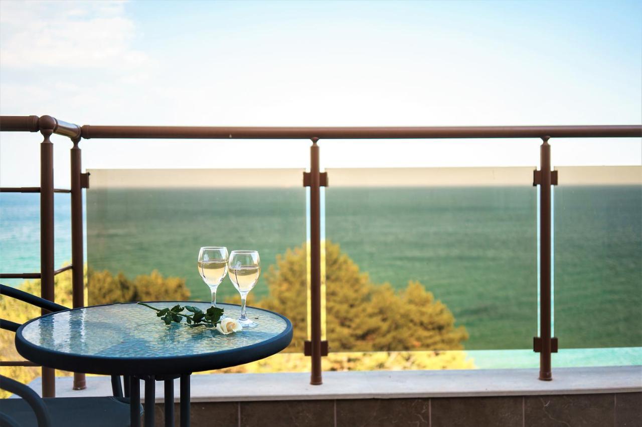 ابزور Moreto Seaside Aparthotel المظهر الخارجي الصورة
