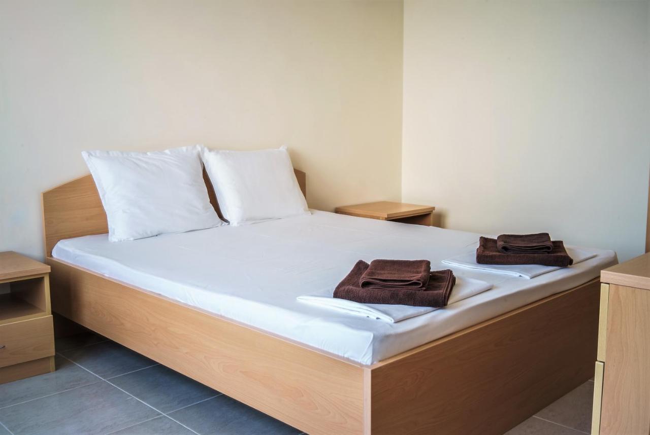 ابزور Moreto Seaside Aparthotel المظهر الخارجي الصورة
